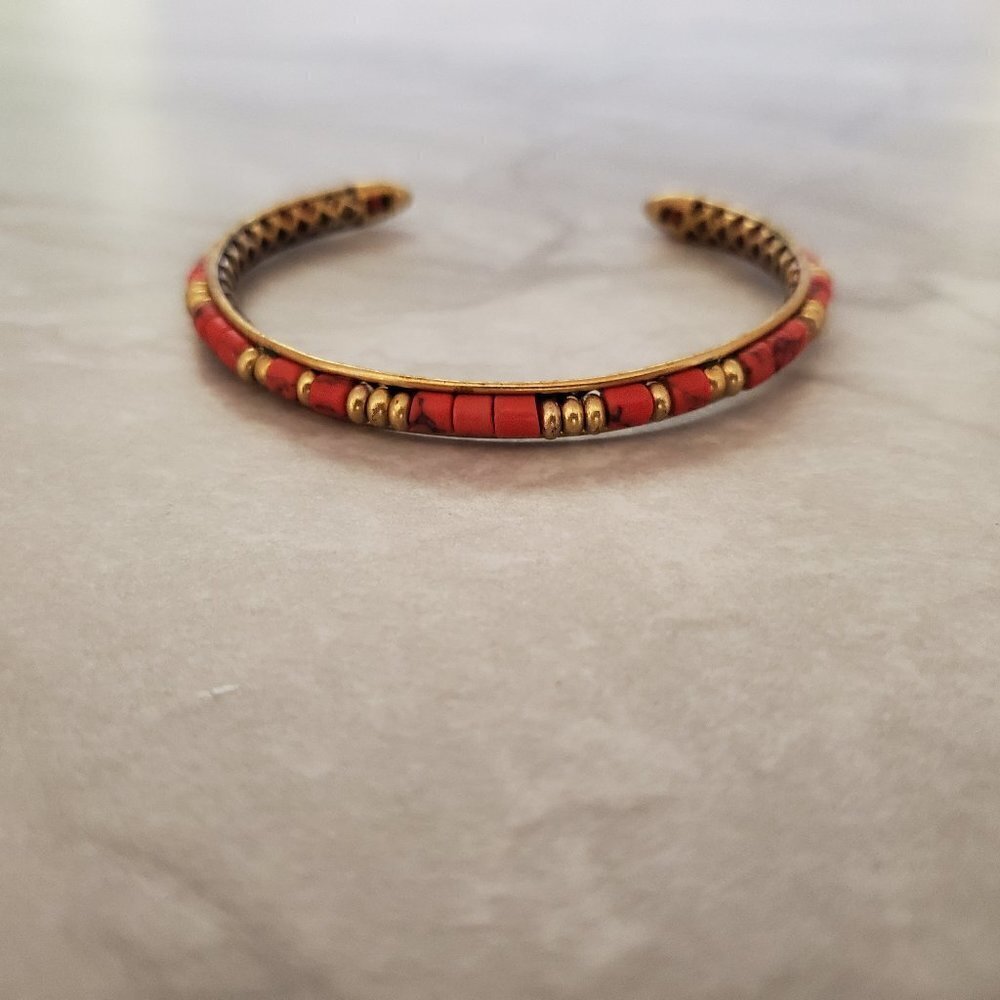 💖 Stella and Dot Beaded Beads Coral Exoctic Antiqed Bracelet 💖
